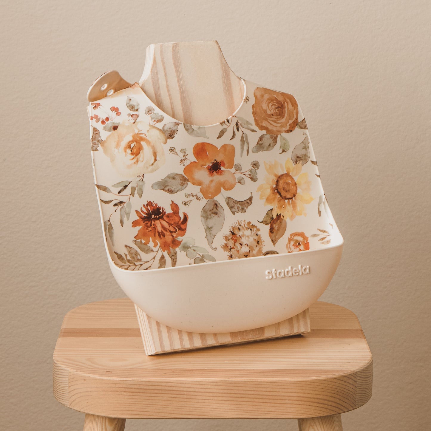 Layla Silicone Bib