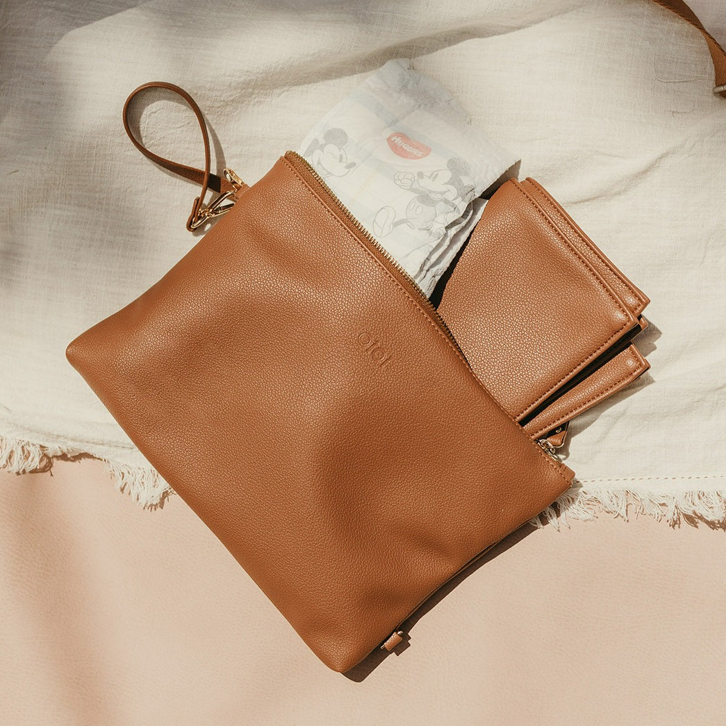 Diaper Changing Pouch - Chestnut Brown Vegan Leather