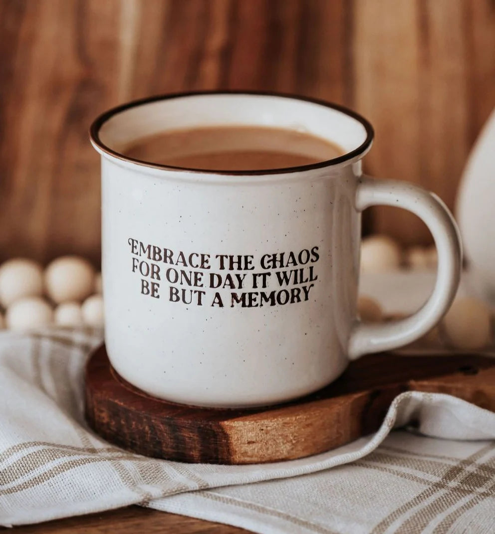 EMBRACE THE CHAOS Speckle Mug