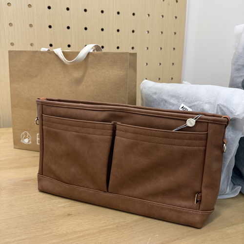 A05 Signature Stroller Organiser/Bag with missing stroller clips