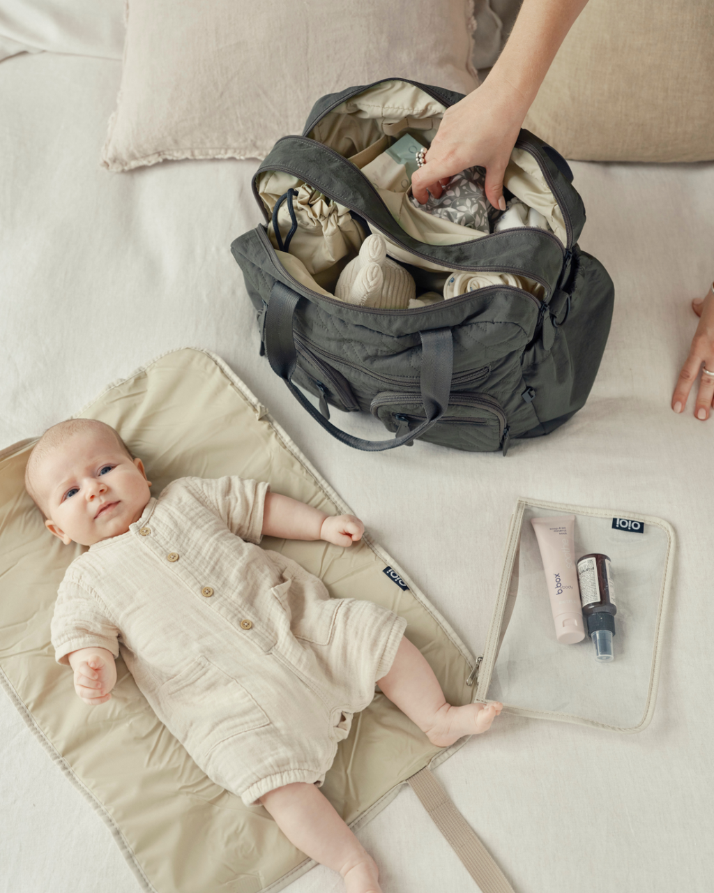 Carry All Bag - Olive Houndstooth Quilted Nylon